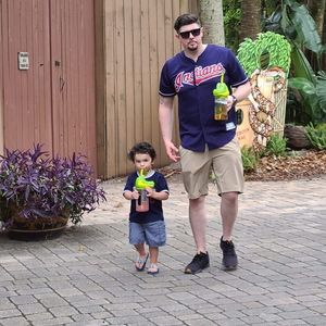 Meet your Posher, Dustin